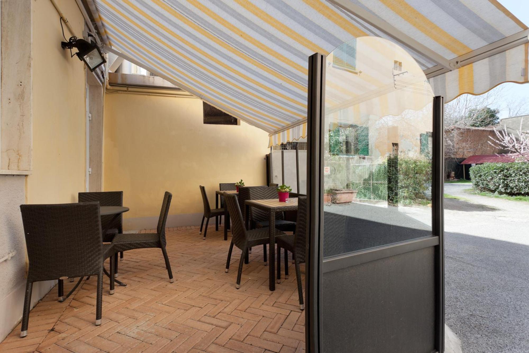 Parking Hotel Giardino Ливорно Экстерьер фото