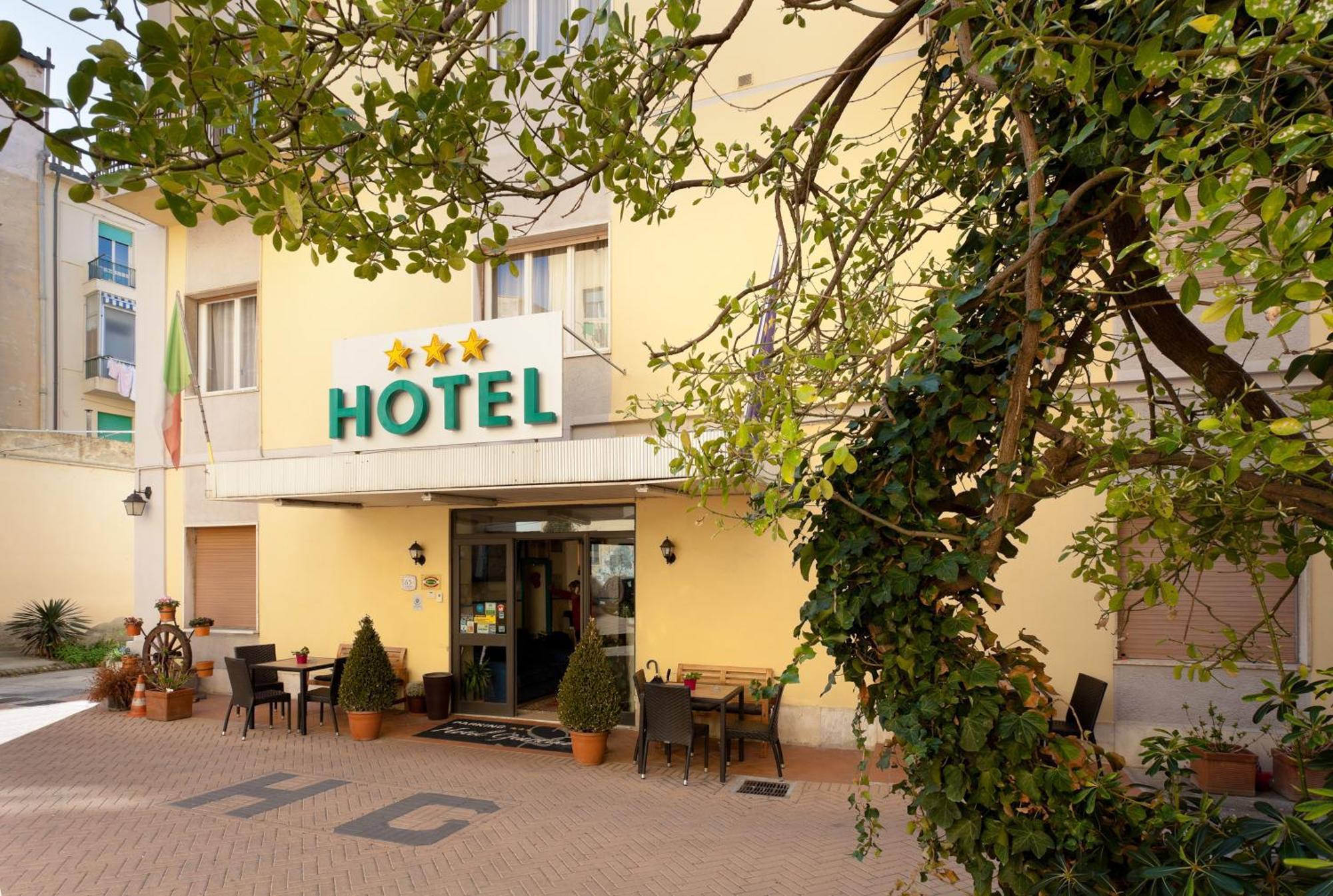 Parking Hotel Giardino Ливорно Экстерьер фото