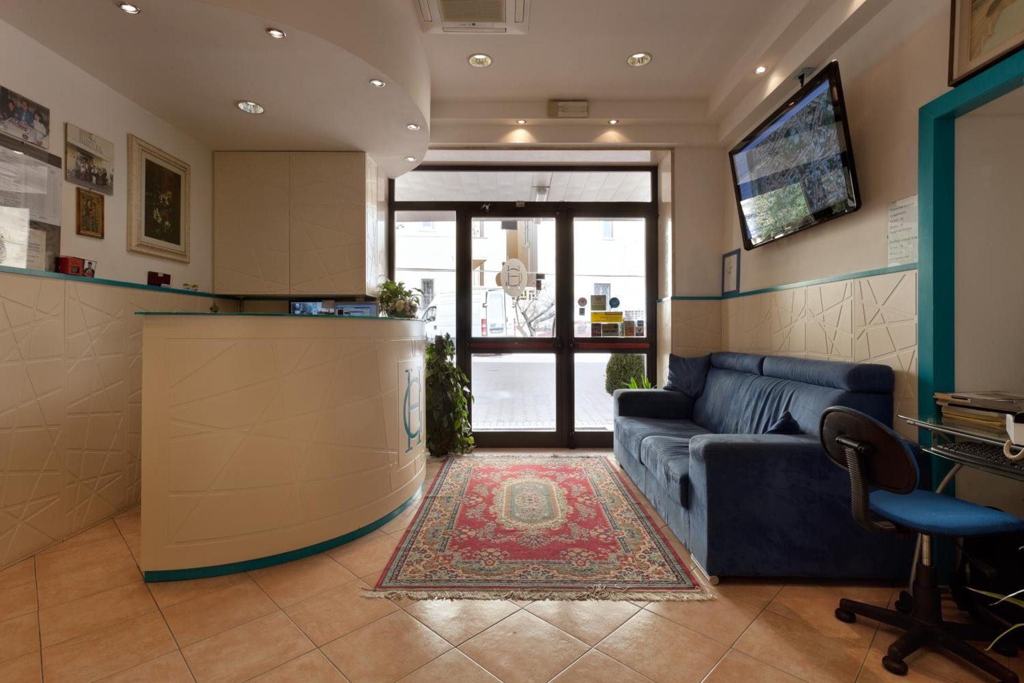 Parking Hotel Giardino Ливорно Экстерьер фото